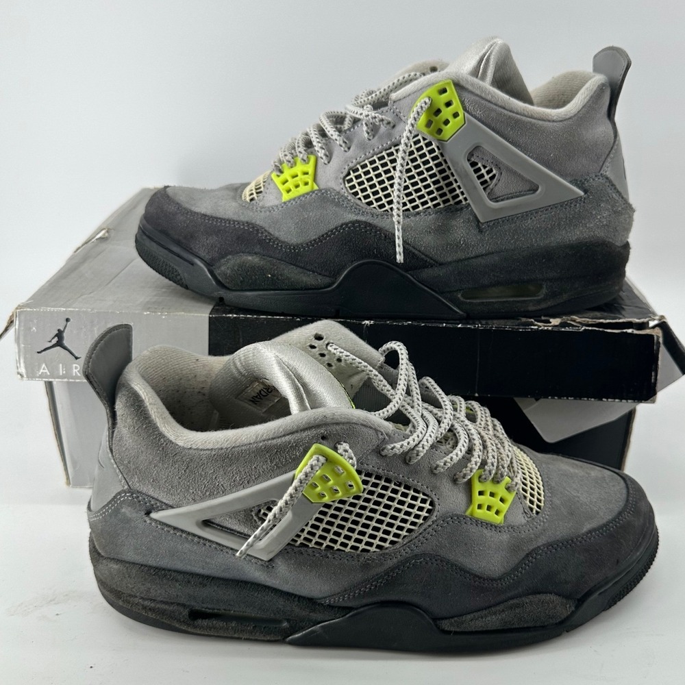 Nike Air Jordan 4 Retro SE 95 Neon Grey Volt CT5342-007 Mens 11.5 Suede Sneakers